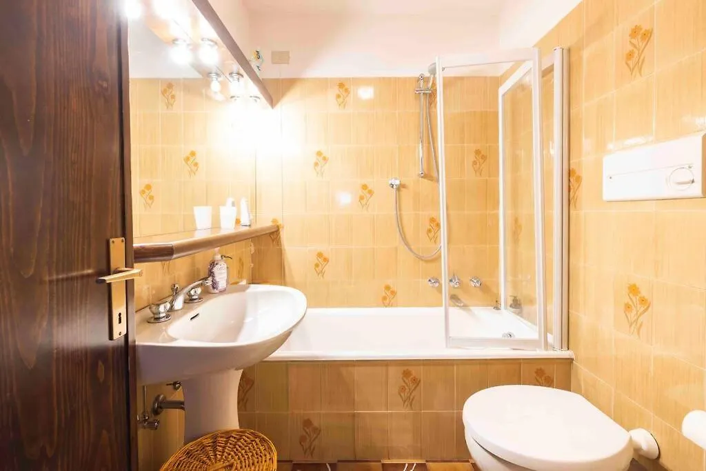 Apartment Sweethome Chalet Wifi Garage Santa Caterina Valfurva Italy